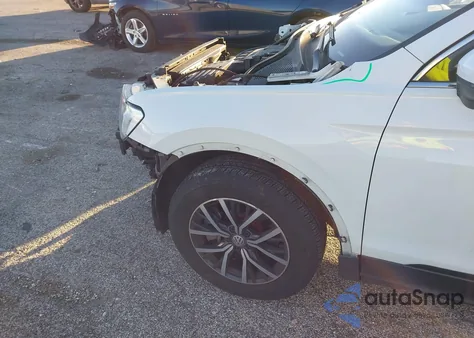 2019 Volkswagen Tiguan 2.0T Se/2.0T Sel/2.0T Sel R-Line/2.0T Sel R-Line Black из США, поврежденный, VIN 3VV2B7AX9KM115060